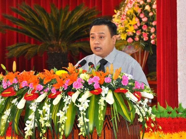 Đồng chí Trần Sỹ Thanh phát biểu tại buổi lễ