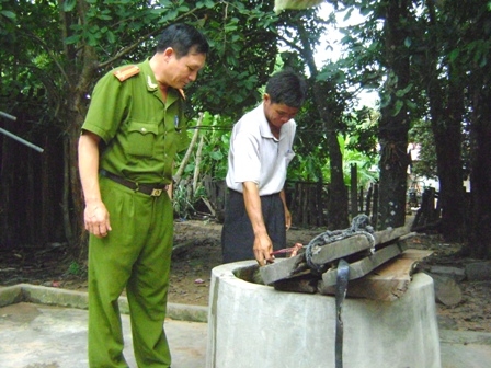 Giếng nước buôn B2 (thị trấn Ea Súp, huyện Ea Súp) do Công an huyện Ea Súp - đơn vị kết nghĩa xây tặng.