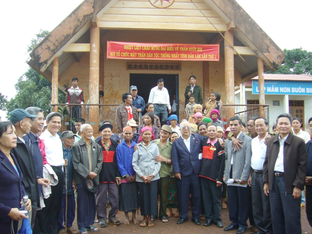 buôn làng