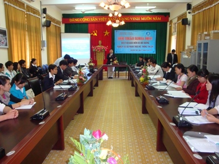 Giảng viên, sinh viên Trường Đại học Tây Nguyên tham gia Hội thảo khoa học đào tạo giáo viên và bồi dưỡng nghiệp vụ sư phạm theo hệ thống tín chỉ.