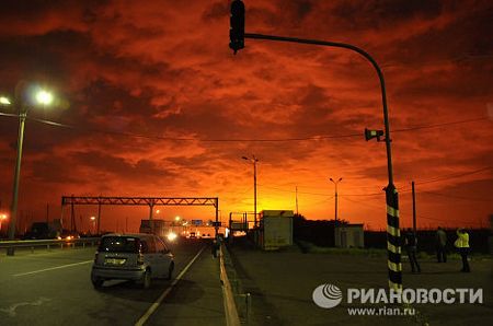 Vụ nổ bắt đầu tại một kho vũ khí của Bộ quốc phòng gần ngôi làng Pugachevo tại Udmurtia vào đêm thứ 5. Trước đó đã xảy một đám cháy tại kho vũ khí.