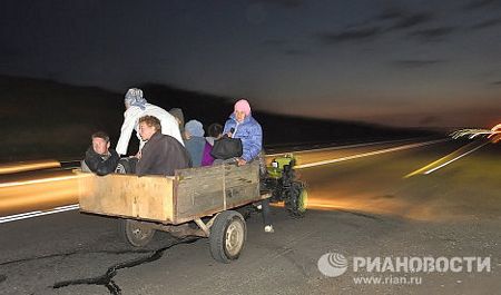 Khoảng 30.000 người trong vùng nguy hiểm đã phải đi sơ tán