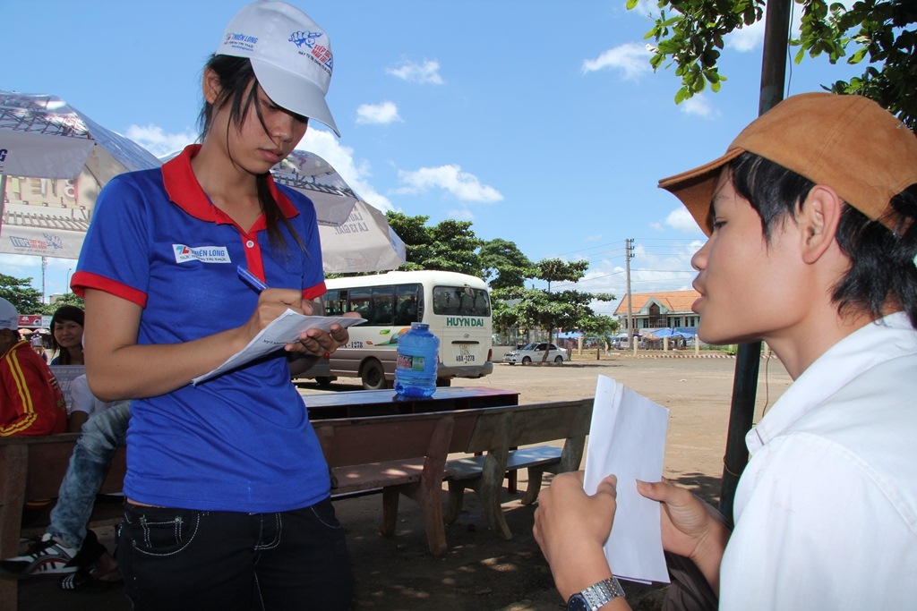 Trao đổi và lấy thông tin về địa điểm thi của thí sinh