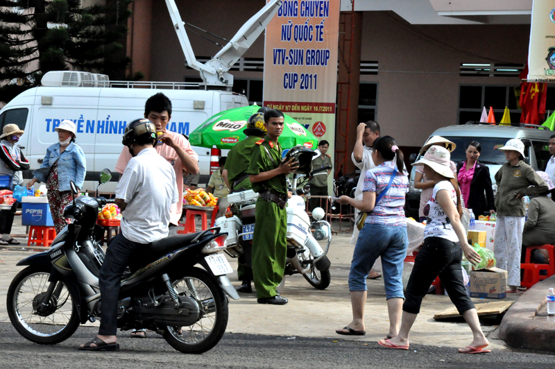 Lực lượng công an cũng không thể làm gì hơn