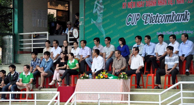 Mặc dù là giải đấu phong trào nhưng vẫn thu hút được đông đảo khán giả đến xem và cổ vũ