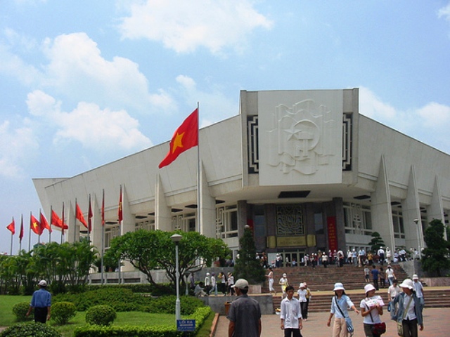 Bảo tàng Hồ Chí Minh.                   Ảnh: T.L