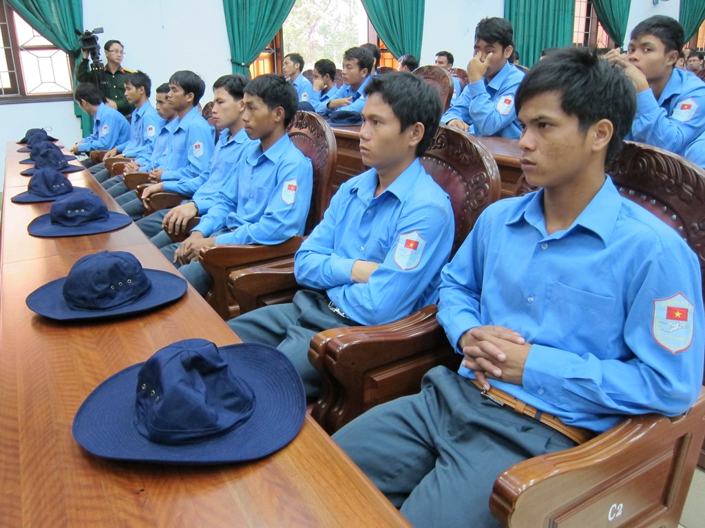Các thành viên đội K51 trong lễ xuất quân