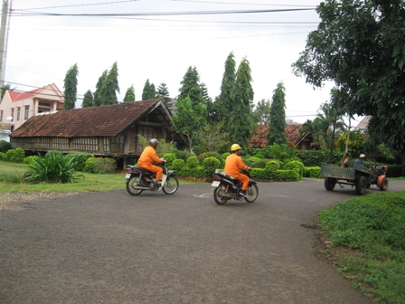 Một góc buôn Akô Dhông nêm thơ, thanh bình