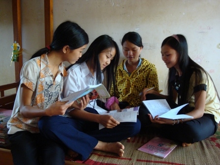 Nhờ mô hình trường bán trú dân nuôi nhiều học sinh ở vùng sâu, vùng xa được đến trường