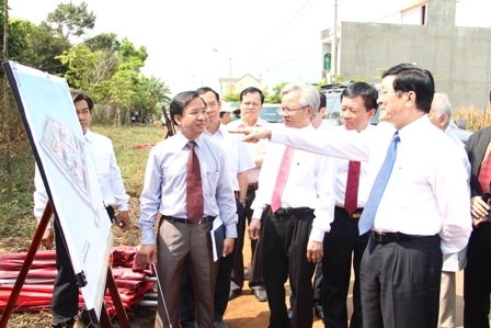 Chủ tịch nước thăm