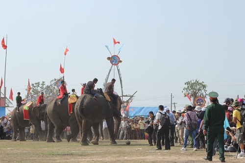 Tấn công đối phương