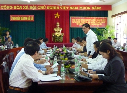 Trưởng đoàn giám sát Nguyễn Văn Giàu phát biểu tại buổi làm việc