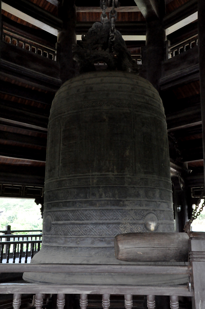Đại hồng chung nặng 36 tấn trong Tháp Chuông