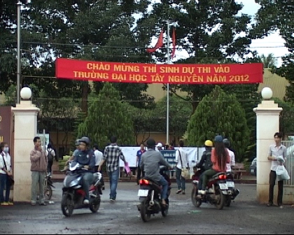 Từ rất sớm thí sinh đã đến điểm thi vì sợ