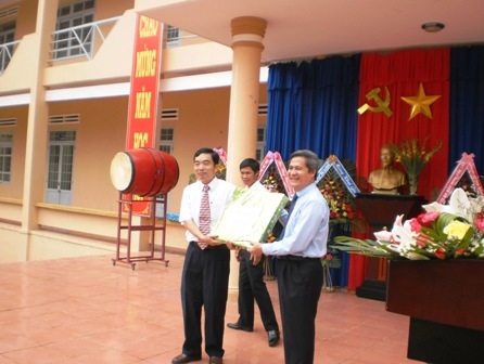 Phó Bí 