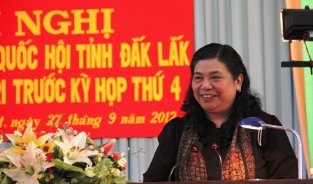 Phó Chủ tịch QH Tòng Thị Phóng phát biểu (1).JPG