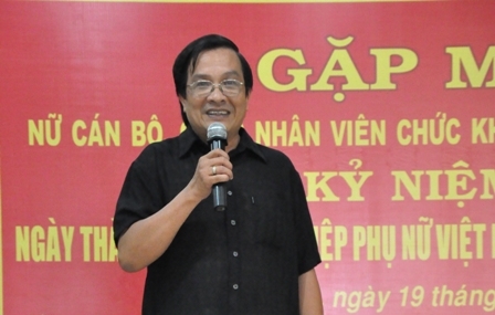 và giao lưu văn nghệ
