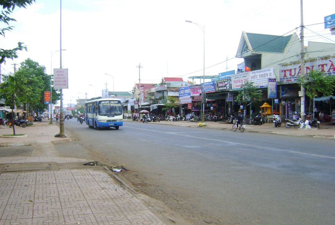Năm 2012, thị trấn Phước An (huyện Krông Pak) được công nhận  là đô thị loại IV và đơn vị văn hóa cấp tỉnh.   
