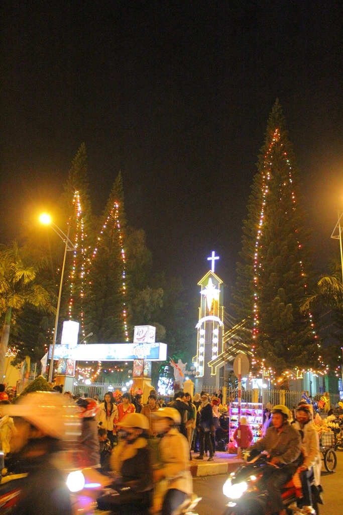 Nhà thờ chánh tòa Buôn Ma Thuột