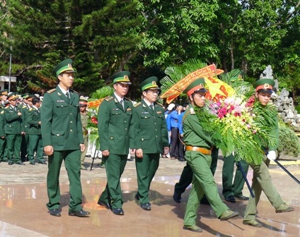 Đoàn đại biểu đại diện Bộ đội Biên Phòng...