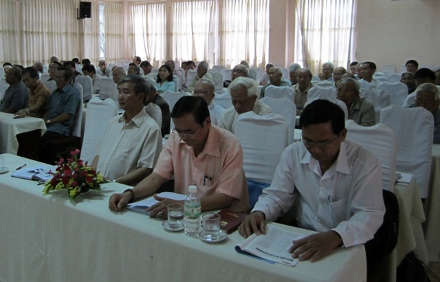 Các đại biểu tham dự hội nghị