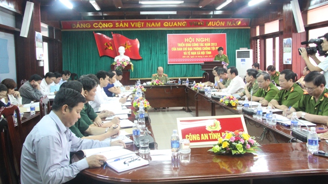 Quang cảnh hội nghị