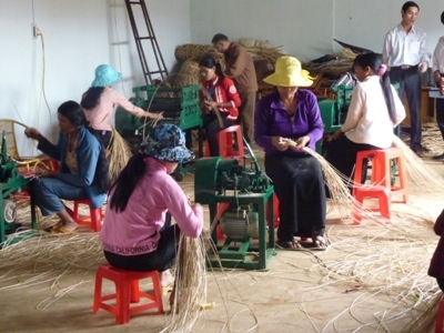 Nhờ nguồn vốn vay ưu đãi, HTX Mây tre đan dệt thổ cẩm Ea Kao có thêm điều kiện nâng cao chất lượng sản phẩm.       Ảnh: Nguyên Hoa
