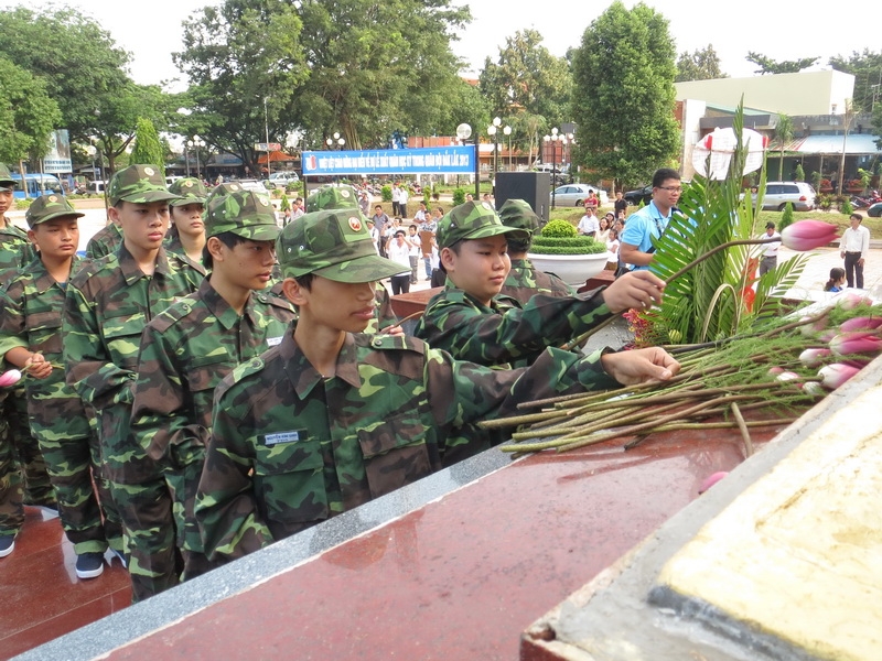 Và nguyện hứa sẽ hoàn thành khóa huấn luyện