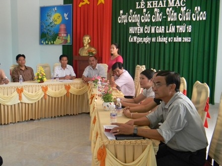 Các hội viên...