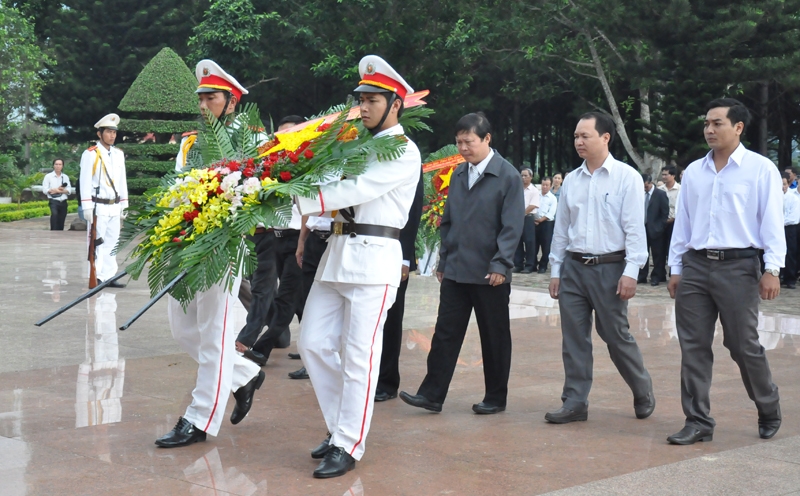 Đoàn đại biểu UBND TP. Buôn Ma Thuột