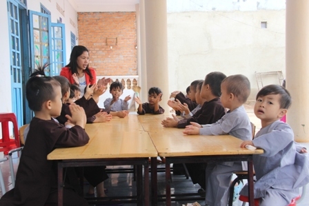 Cùng hát vang bài hát Chúng cháu yêu Hà Nội