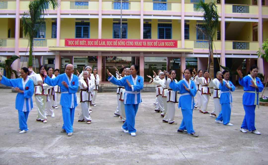 Câu lạc bộ “Văn hóa dưỡng sinh” là “sân chơi” để người cao tuổi phường Thành Công giao lưu, luyện tập, nâng cao sức khỏe và đời sống tinh thần.