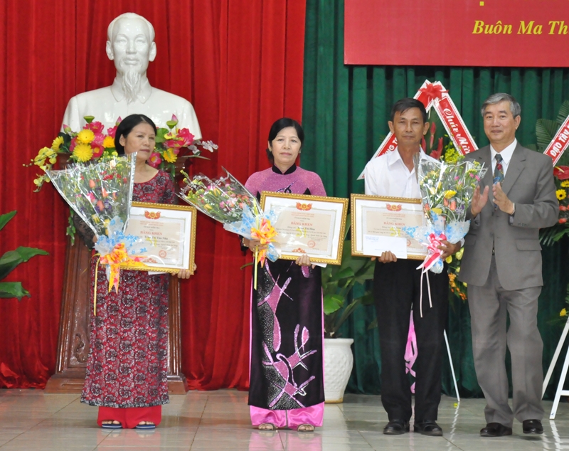 đồng chí Trần Ngọc Tuấn, Ủy viên Ban thường vụ Tỉnh ủy, Chủ nhiệm Ủy ban Kiểm tra tỉnh ủy 