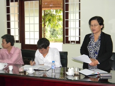 Bà Châu Thị Kim Thuận đặt vấn đề: “Nghiệp vụ của thẩm phán non là một phần, nhưng cũng cần phải xem lại về đạo đức của một số thẩm phán”.
