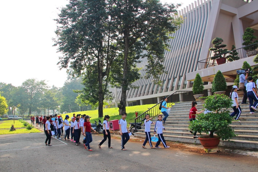 ... đến tham quan Bảo tàng Dak Lak