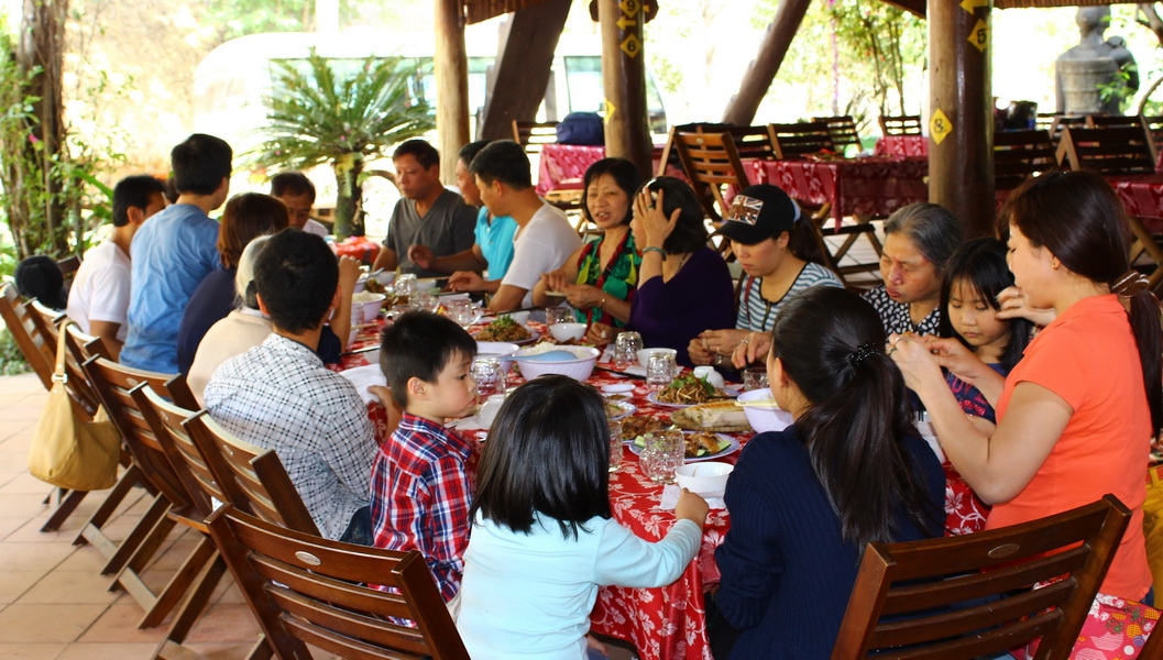 Và những món ăn hấp dẫn như: