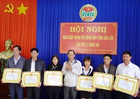 Các tập thể được nhận Bằng khen của BCH Hội Nông dân tỉnh