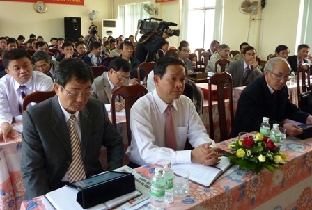 Các đại biểu dự Hội nghị