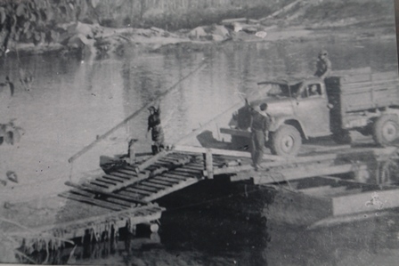 Bến phà Sêrêpôk năm 1974.