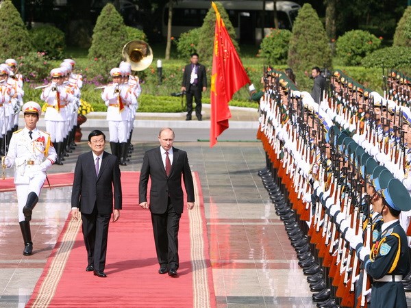 Tổng thống Nga Vladimir Putin tham chính thức  Việt Nam tháng 11-2013.