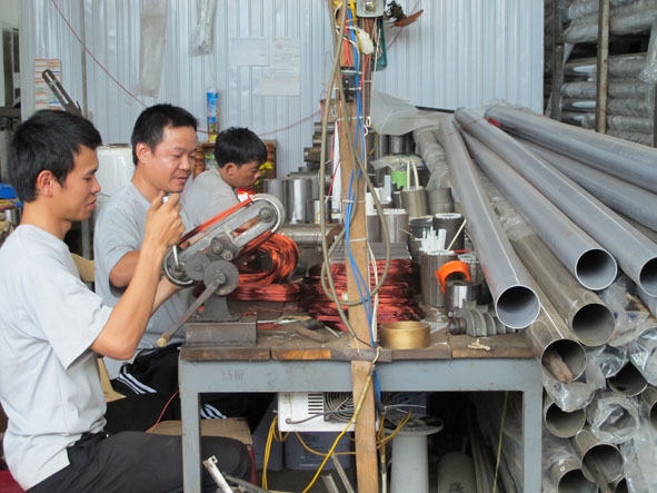 Năm 2013, hoạt động cơ khí tiếp tục hỗ trợ đắc lực cho sản xuất nông nghiệp, nông thôn.