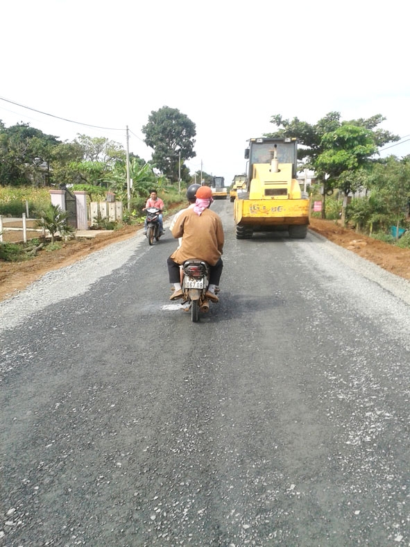 Công trình đường giao thông tuyến thị trấn Quảng Phú - xã Quảng Hiệp (Cư M’gar). Ảnh: V.C