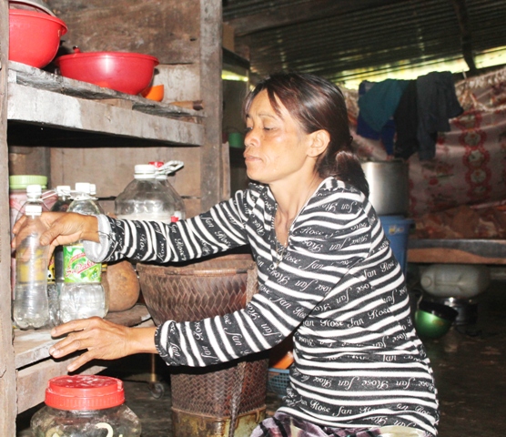 Chị H’ru Kdoh người thường ưa kể những bài Khan có dung lượng ngắn