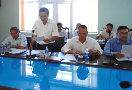 Phó Chủ tịch UBND TP. Buôn Ma Thuột báo cáo một số kết quả đạt được chủ yếu của thành phố trong quý I-2014