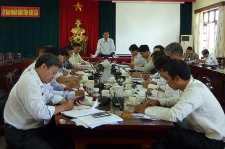 Quang cảnh buổi họp