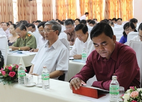 Các đại biểu dự hội nghị.