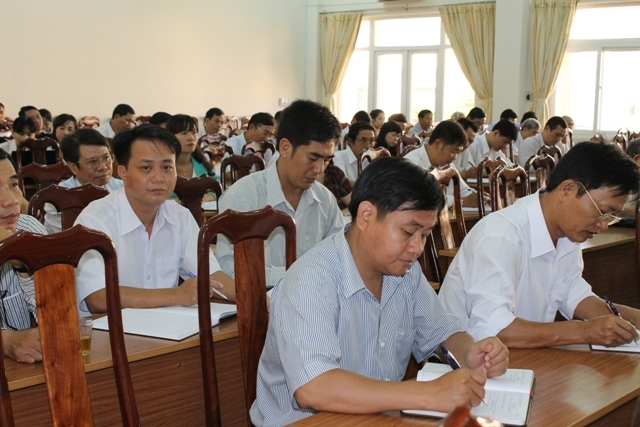 Các đại biểu dự hội nghị