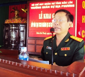 Thượng tá Trần Trọng Quang, Hiệu trưởng nhà trường phát biểu khai mạc.