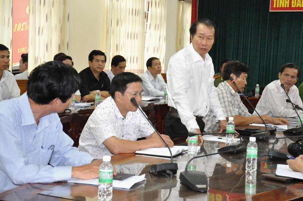 Phó Chủ tịch UBND tỉnh Trần Hiếu chủ trì buổi họp báo