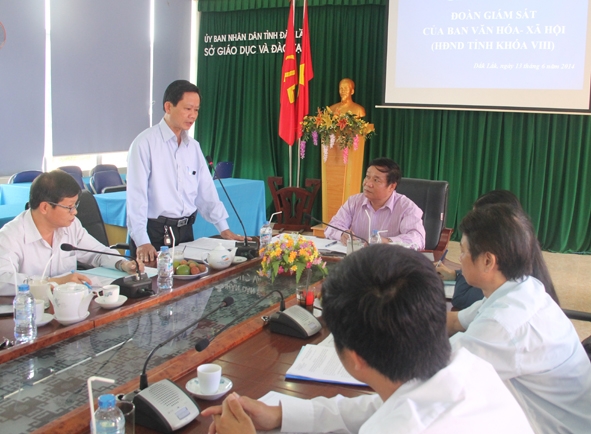 Ban Văn hóa xã hội - HĐND tỉnh làm việc với Sở Giáo dục và Đào tạo